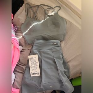 Lululemon rhino grey set size 8.